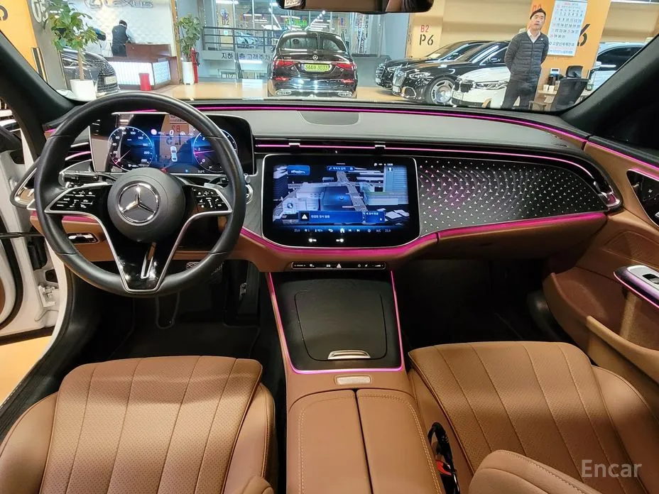 Фото 11 - Mercedes-Benz E-Class