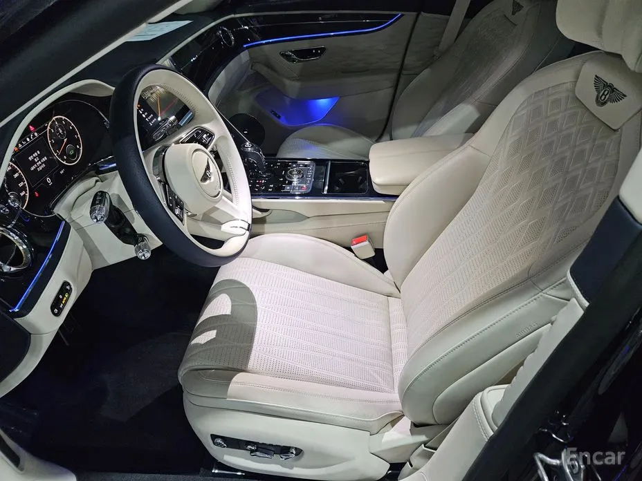 Фото 6 - Bentley Flying Spur