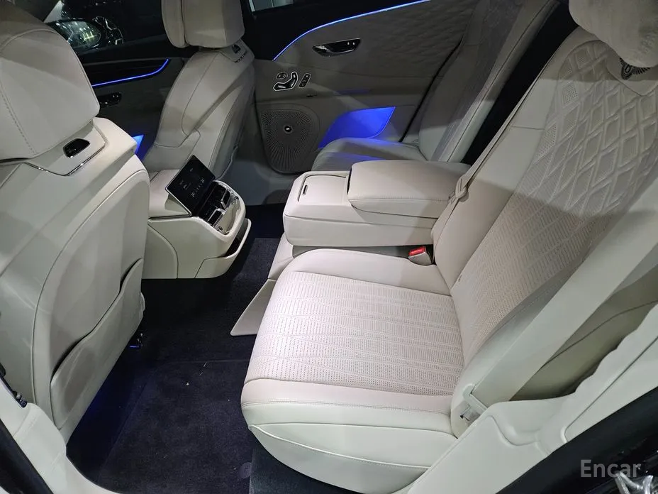 Фото 7 - Bentley Flying Spur