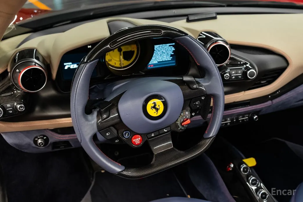 Фото 8 - Ferrari F8