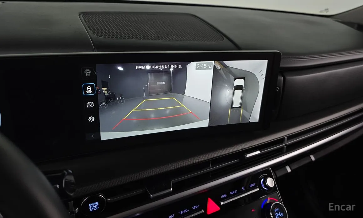 Фото 16 - Hyundai Santa Fe