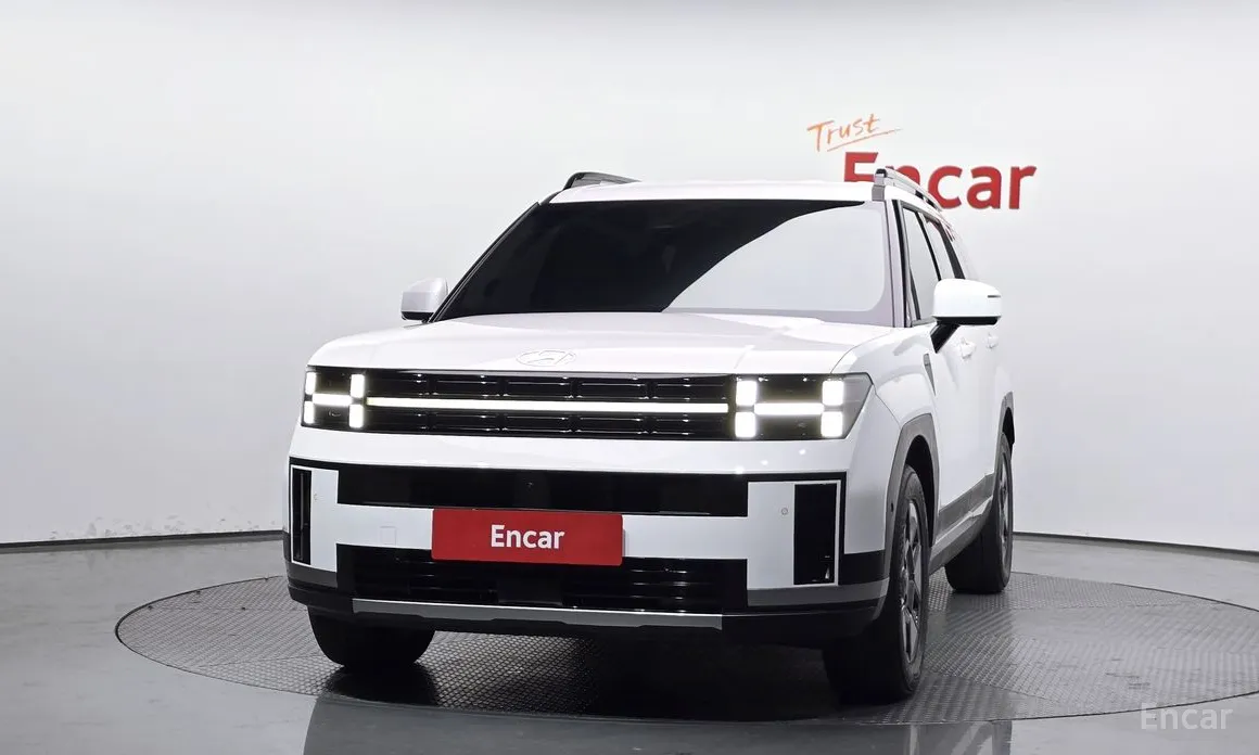 Фото 3 - Hyundai Santa Fe