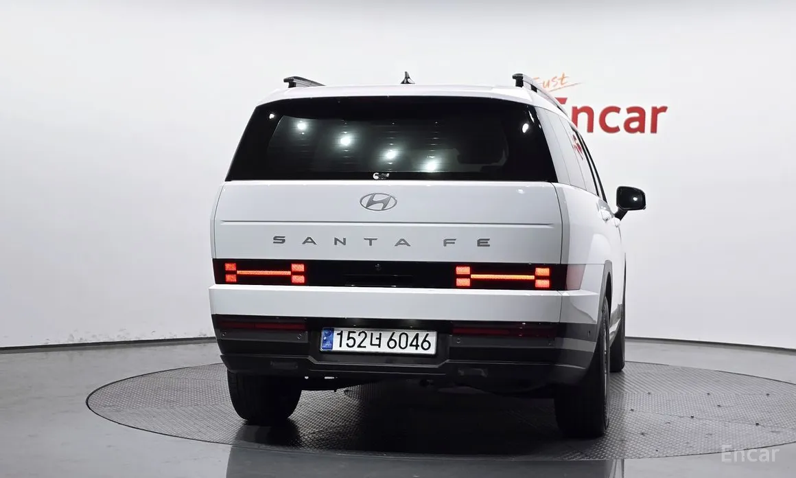 Фото 4 - Hyundai Santa Fe