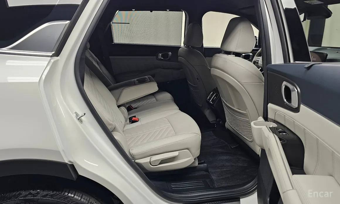 Фото 12 - Kia Sorento