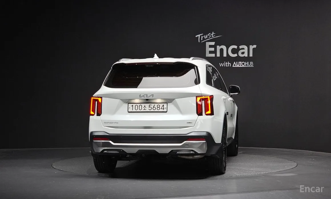 Фото 4 - Kia Sorento