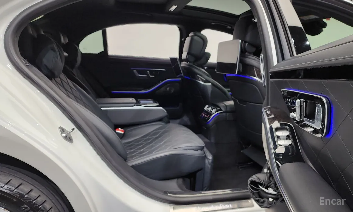 Фото 12 - Mercedes-Benz S-Class