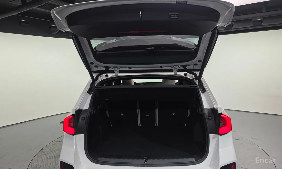 Фото 20 - BMW iX1