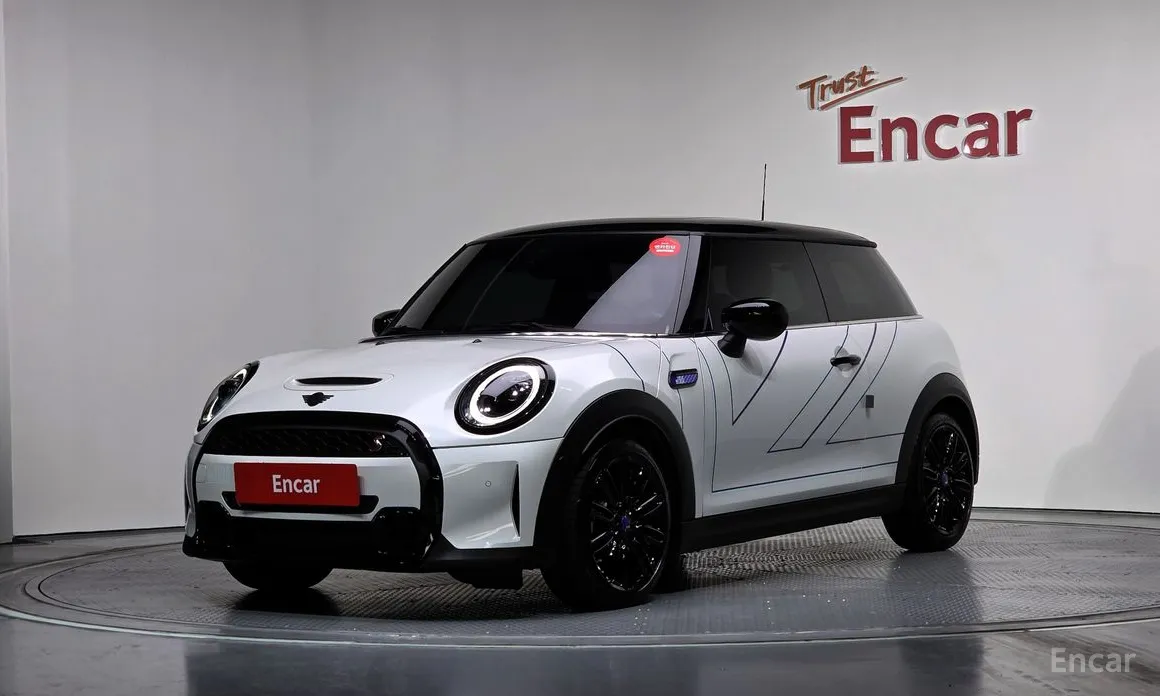 Фото 1 - Mini Cooper