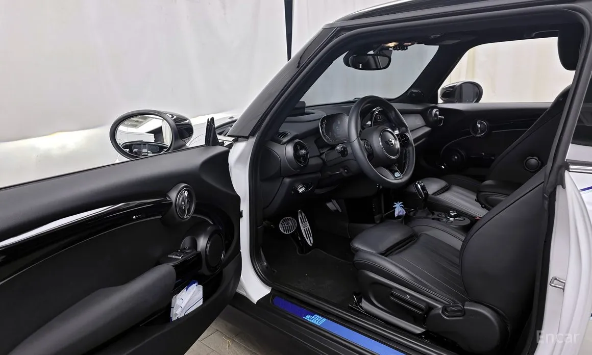 Фото 10 - Mini Cooper