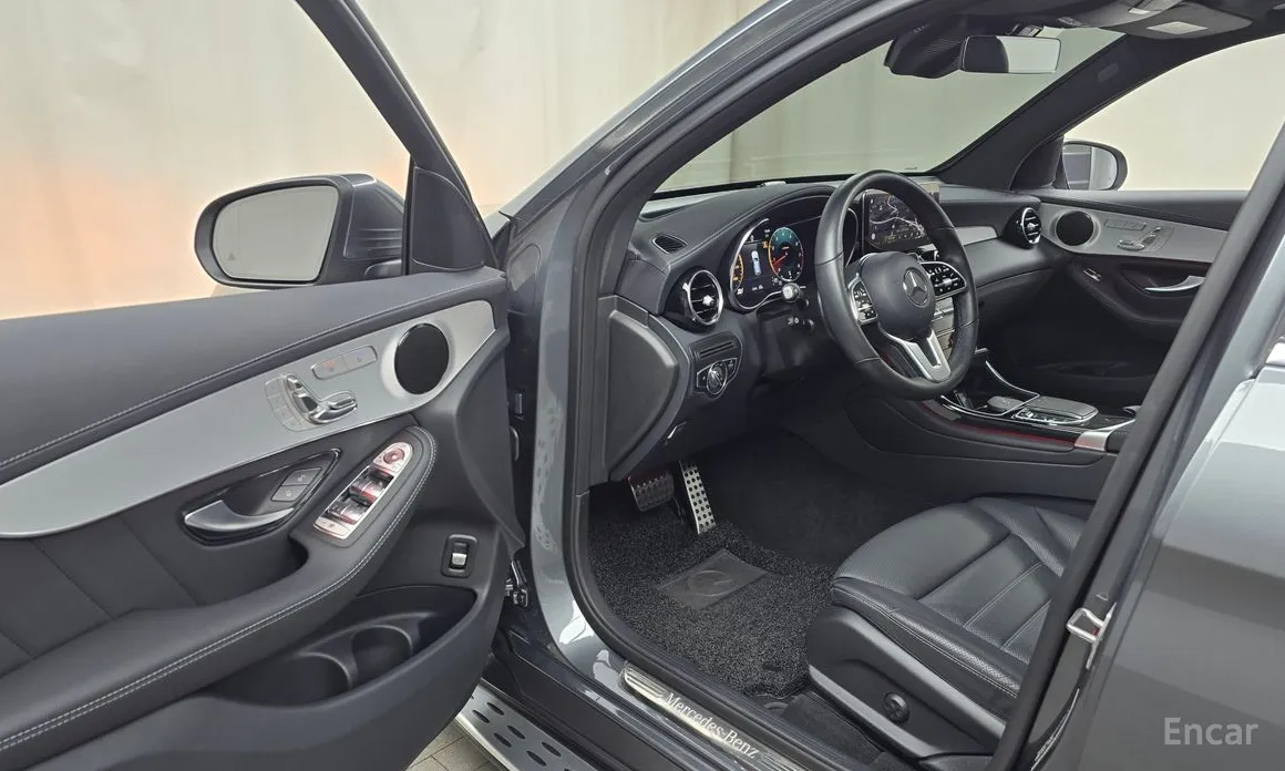 Фото 10 - Mercedes-Benz GLC-Class