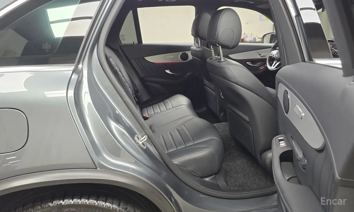 Фото 12 - Mercedes-Benz GLC-Class