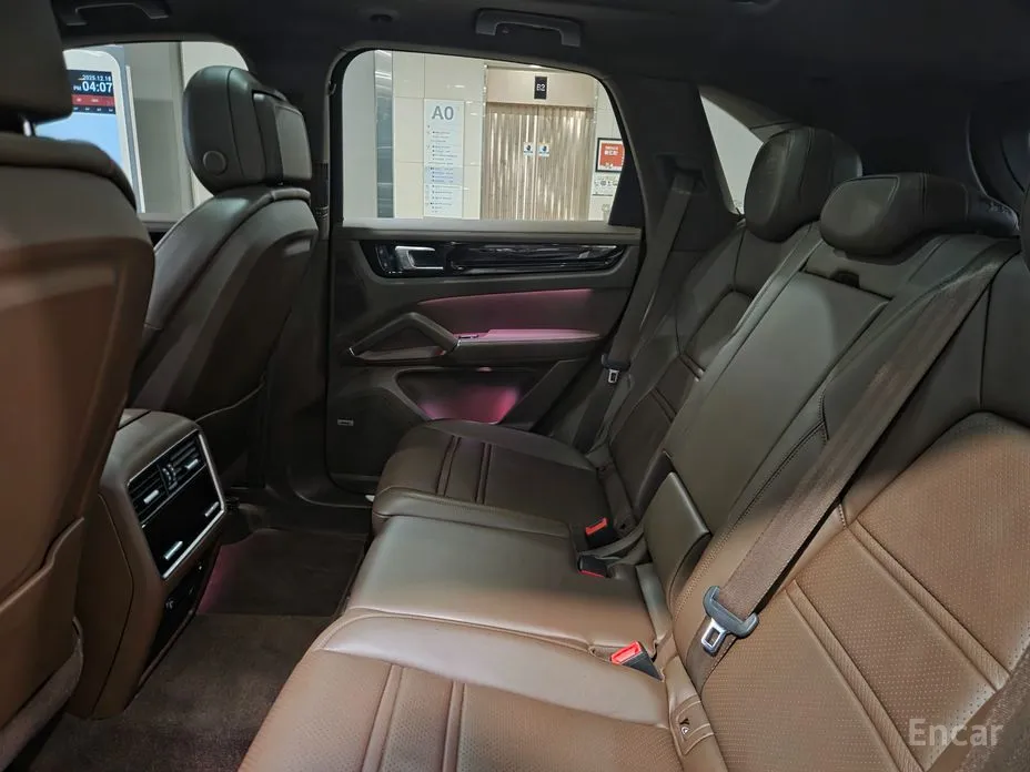 Фото 13 - Porsche Cayenne