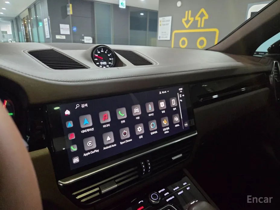 Фото 14 - Porsche Cayenne