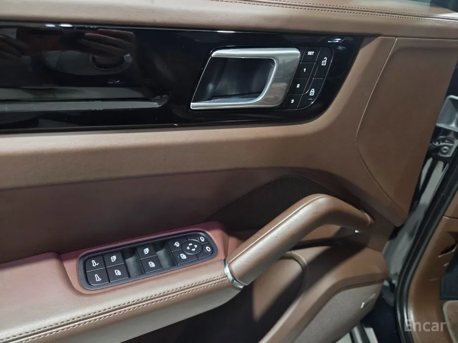 Фото 18 - Porsche Cayenne