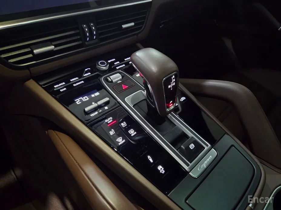 Фото 9 - Porsche Cayenne