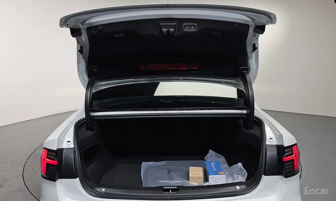 Фото 20 - Volvo S90