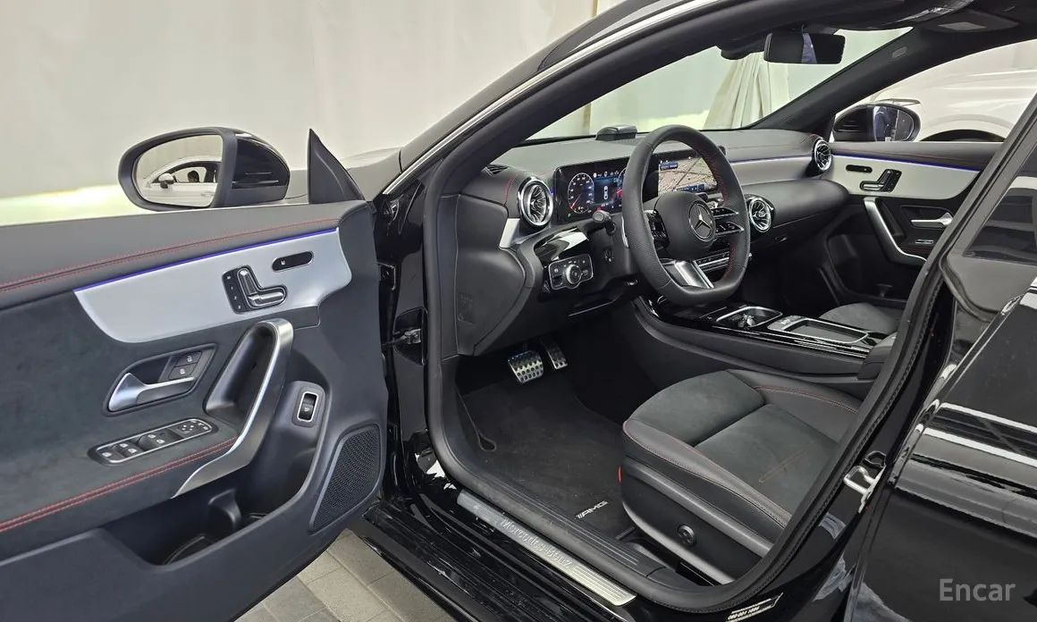 Фото 10 - Mercedes-Benz CLA-Class