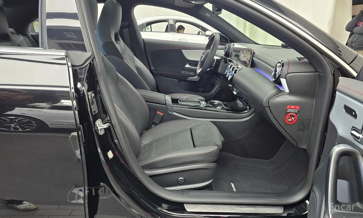 Фото 11 - Mercedes-Benz CLA-Class