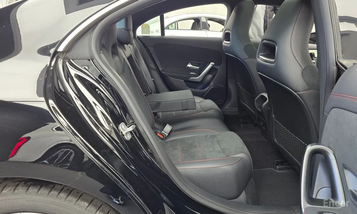 Фото 12 - Mercedes-Benz CLA-Class