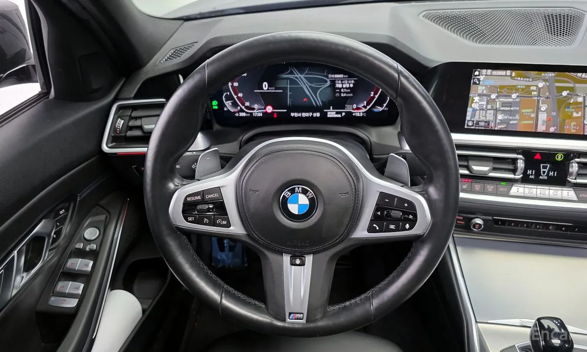 Photo 13 - BMW 3 Series