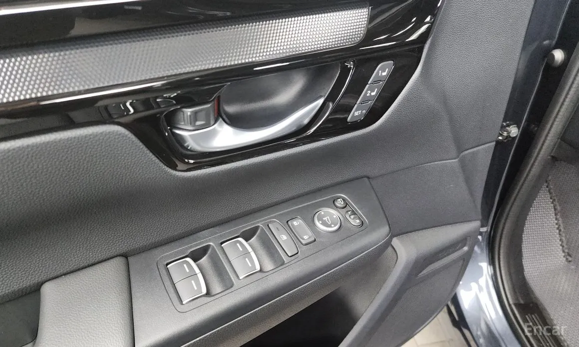 Фото 19 - Honda CR-V