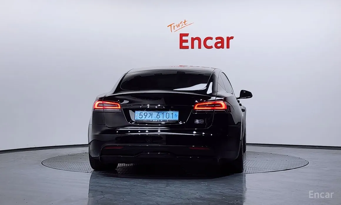 Фото 4 - Tesla Model S