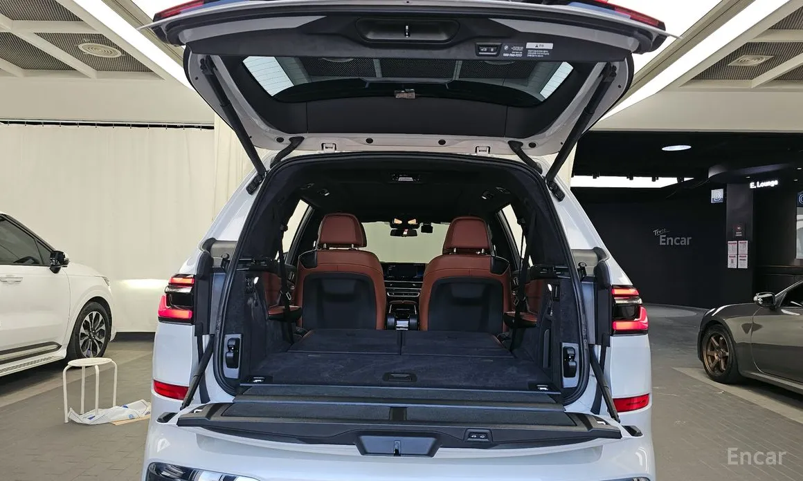 Фото 20 - BMW X7