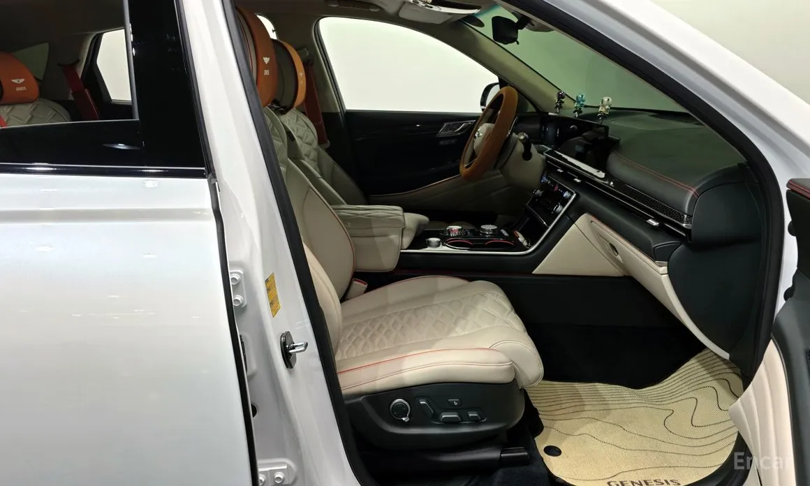 Фото 11 - Genesis GV80