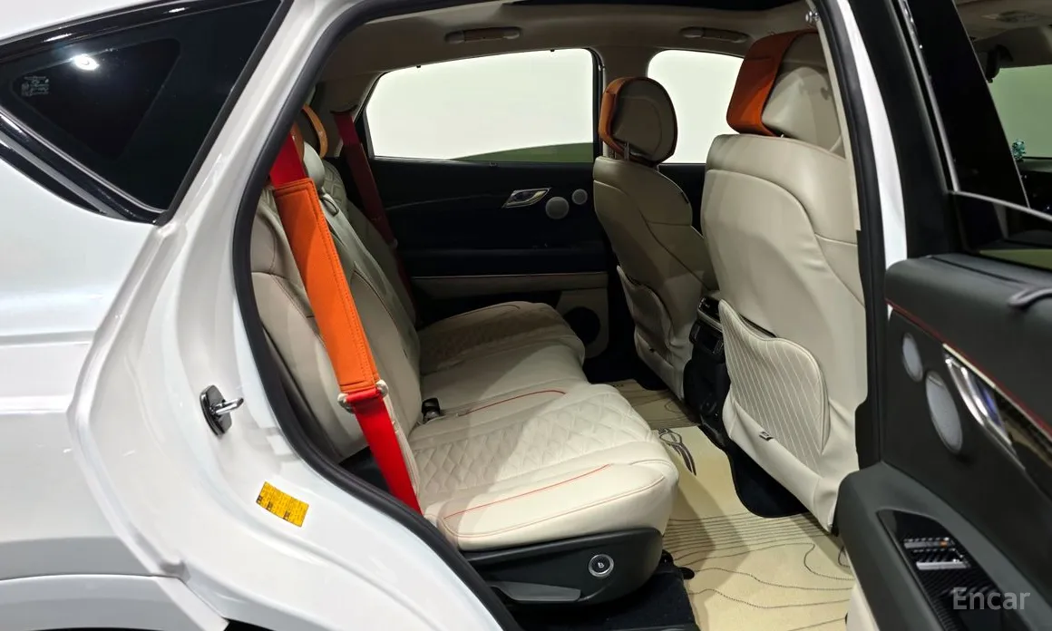 Фото 12 - Genesis GV80