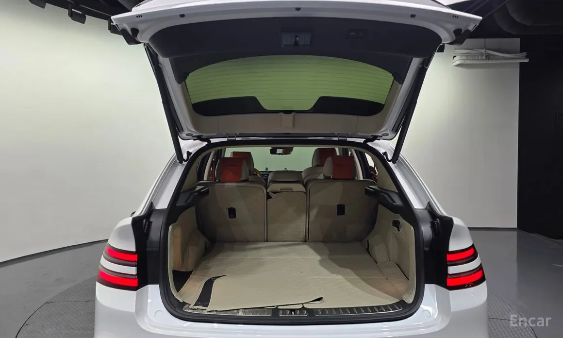 Фото 20 - Genesis GV80