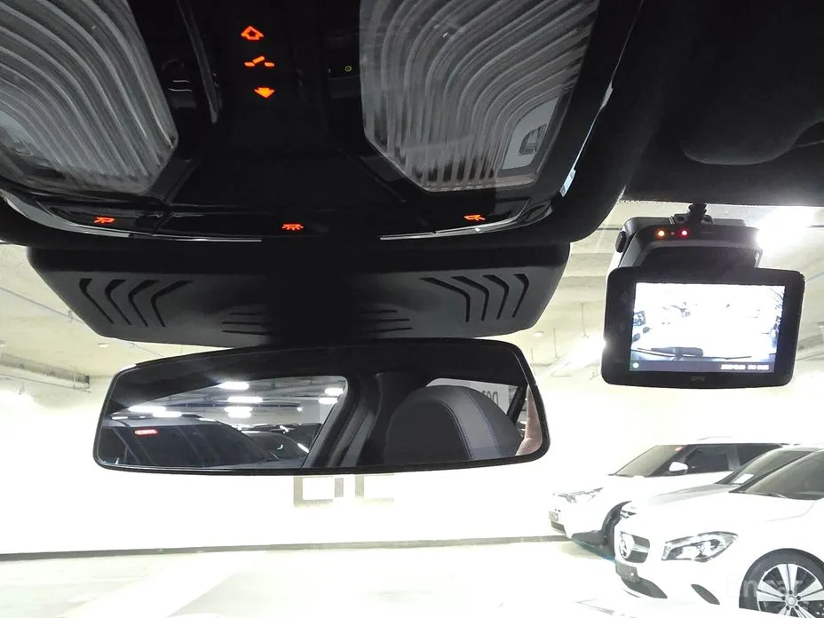 Фото 18 - BMW iX3