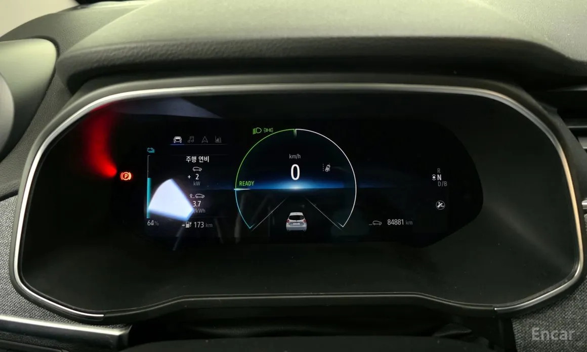 Фото 8 - Renault Zoe