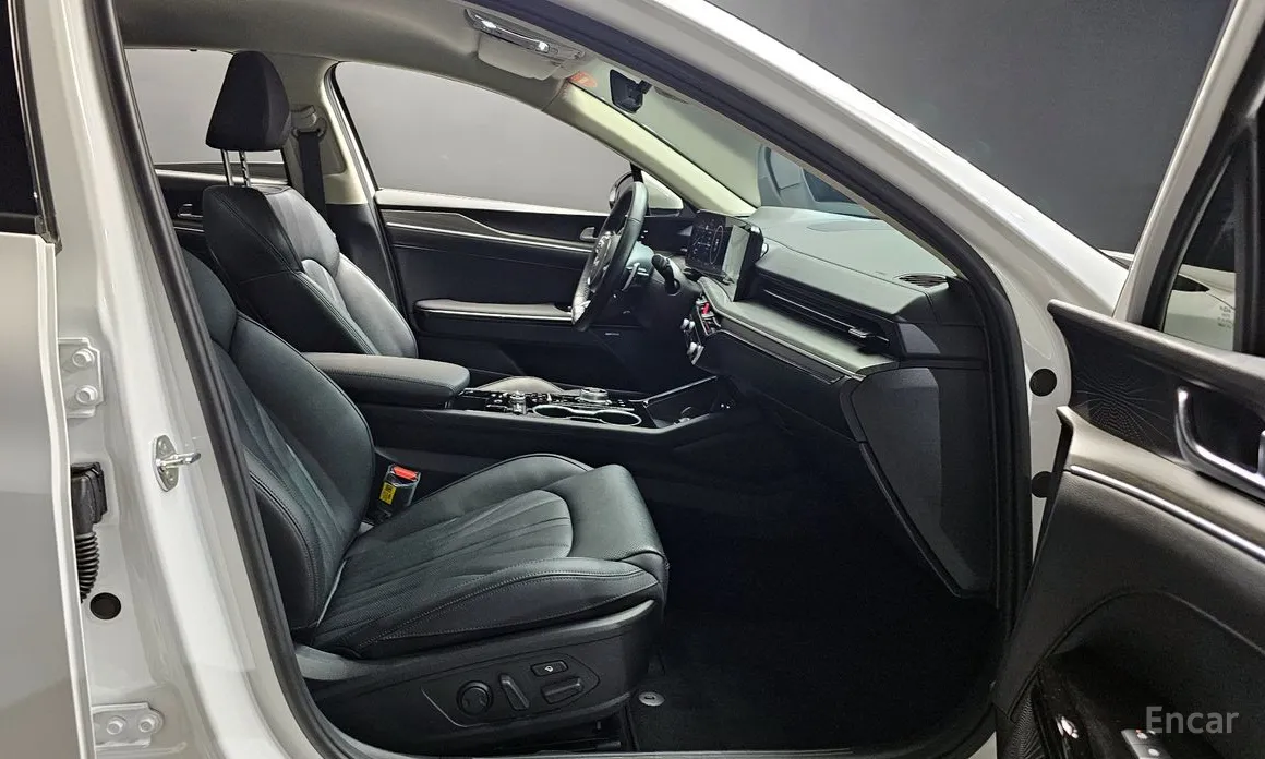 Фото 10 - Kia K5