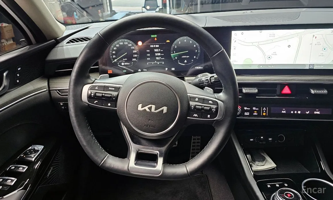 Фото 13 - Kia K5