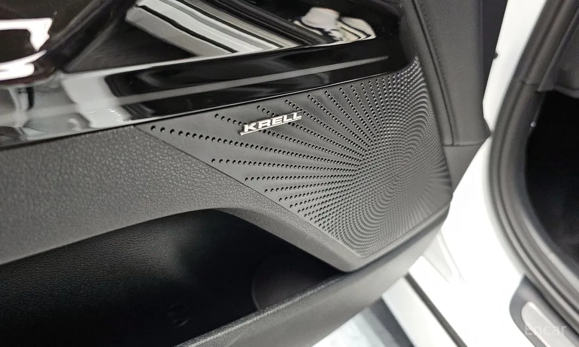 Фото 18 - Kia K5