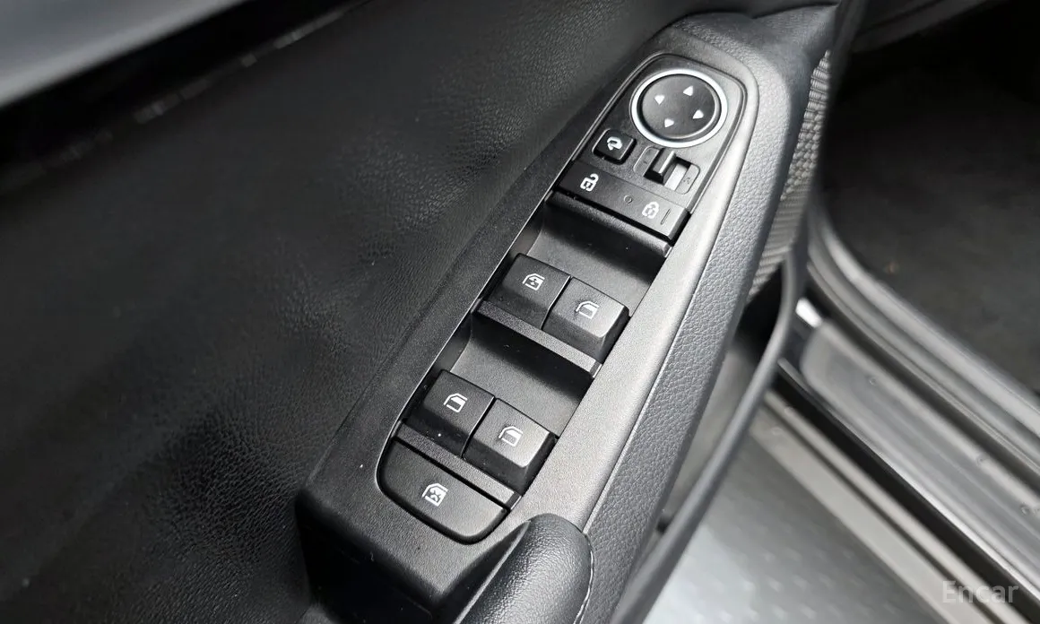 Фото 14 - Kia Seltos