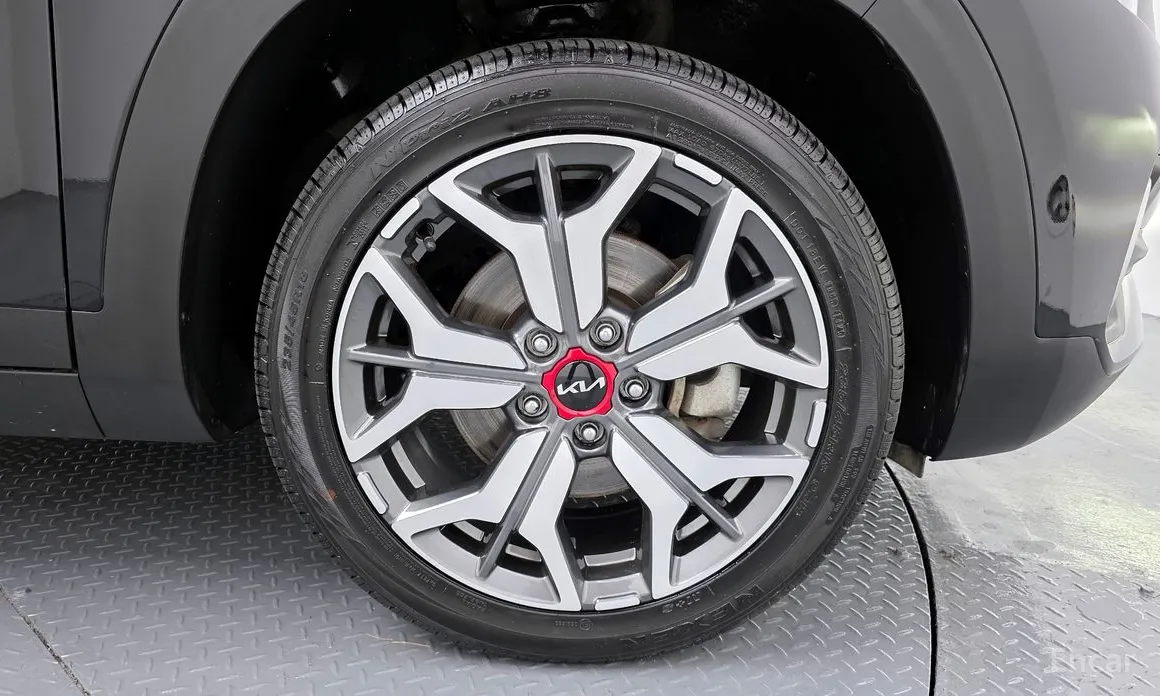 Фото 5 - Kia Seltos