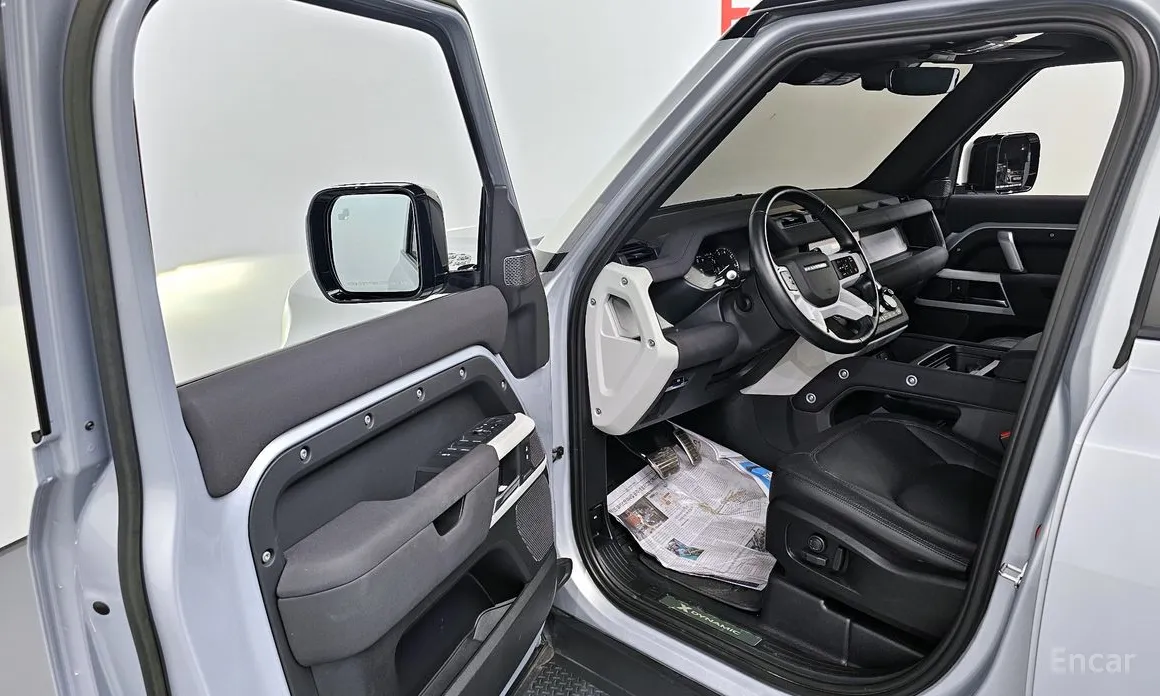 Фото 10 - Land Rover Defender