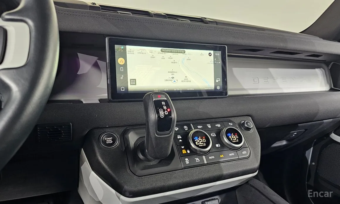 Фото 16 - Land Rover Defender