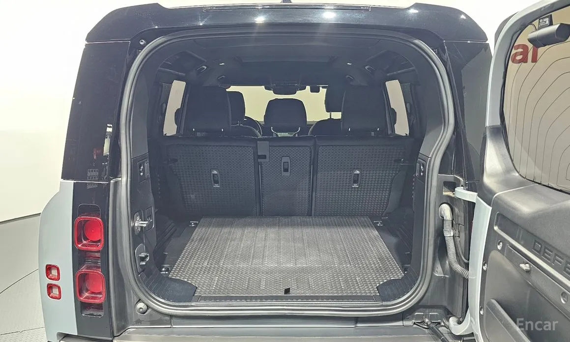 Фото 20 - Land Rover Defender