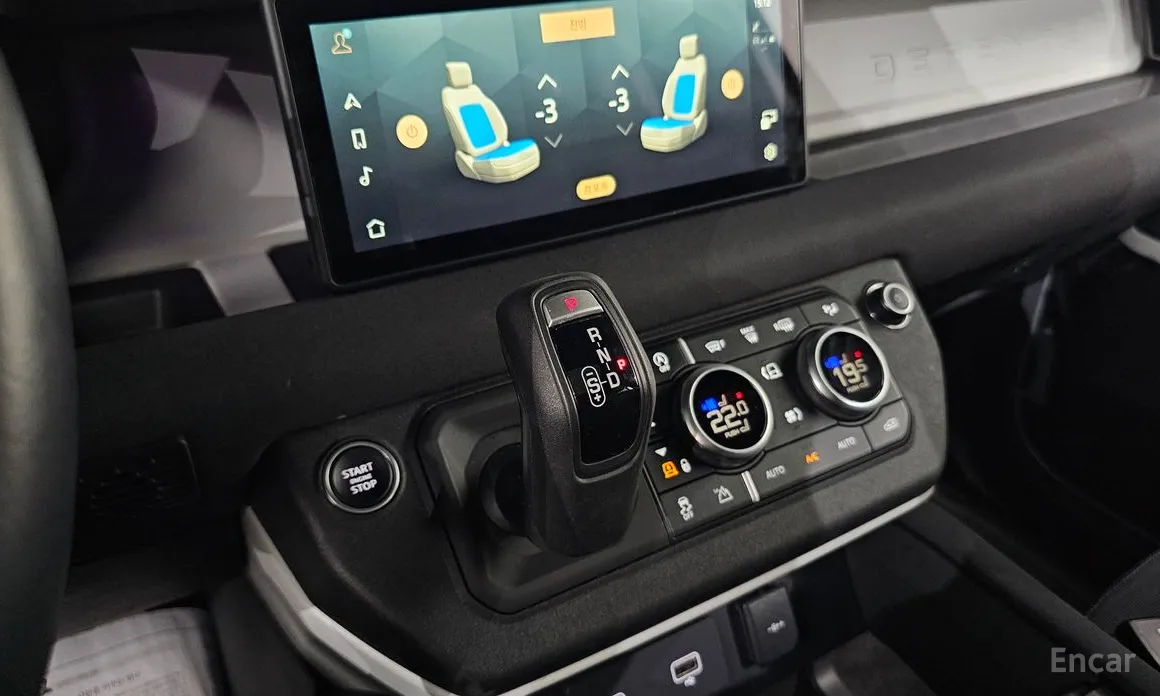 Фото 9 - Land Rover Defender