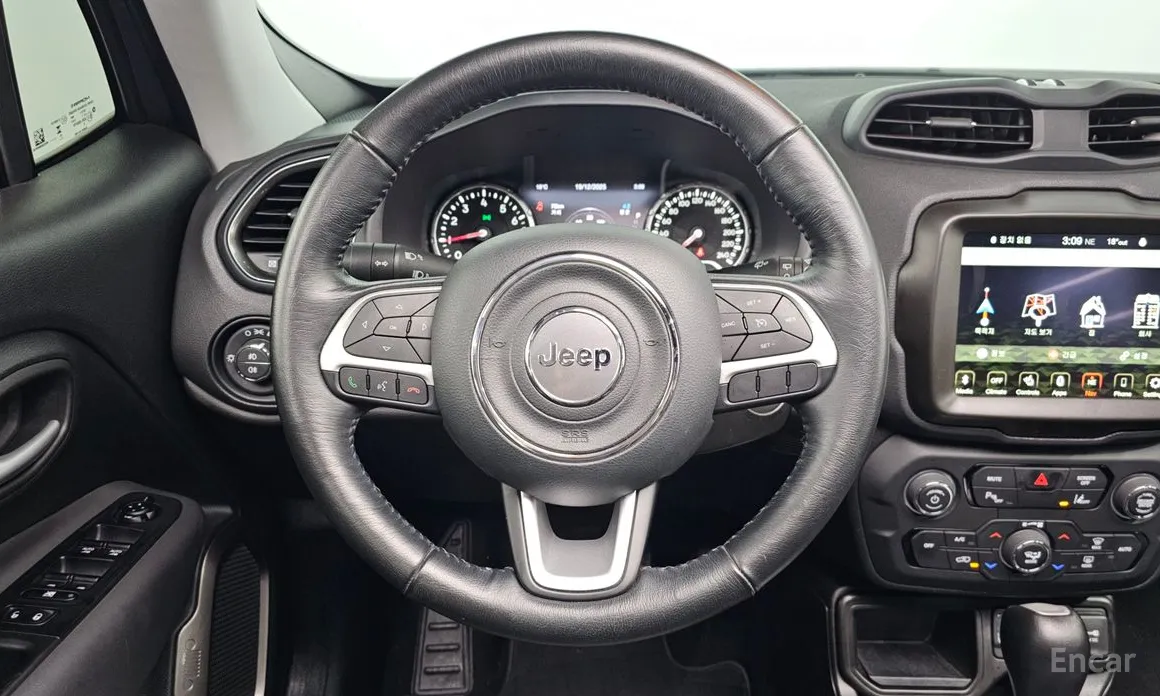 Фото 14 - Jeep Renegade