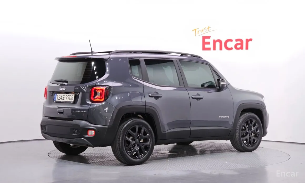 Фото 2 - Jeep Renegade