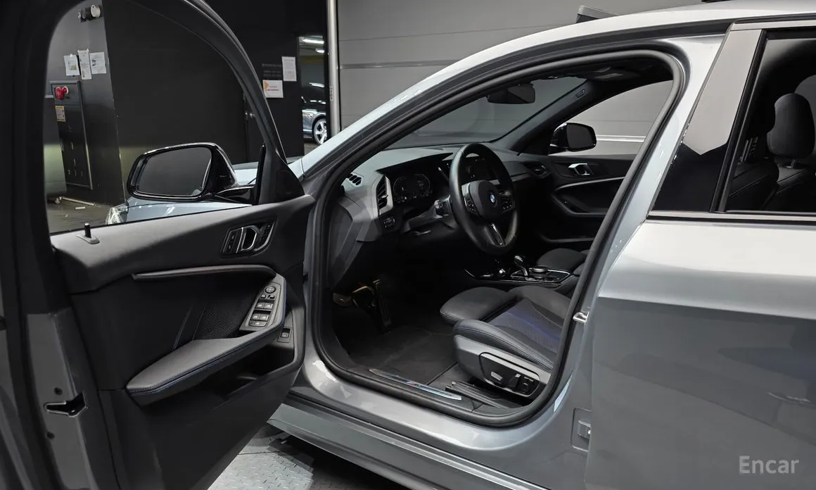 Фото 11 - BMW 1 Series