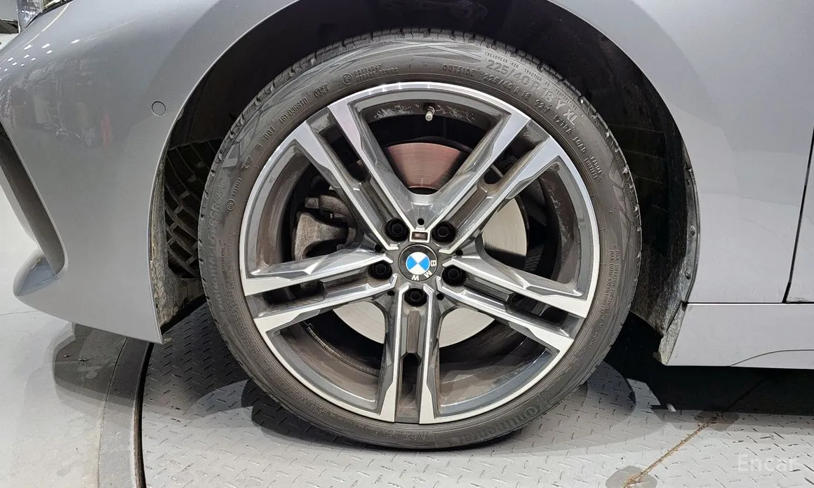 Фото 5 - BMW 1 Series