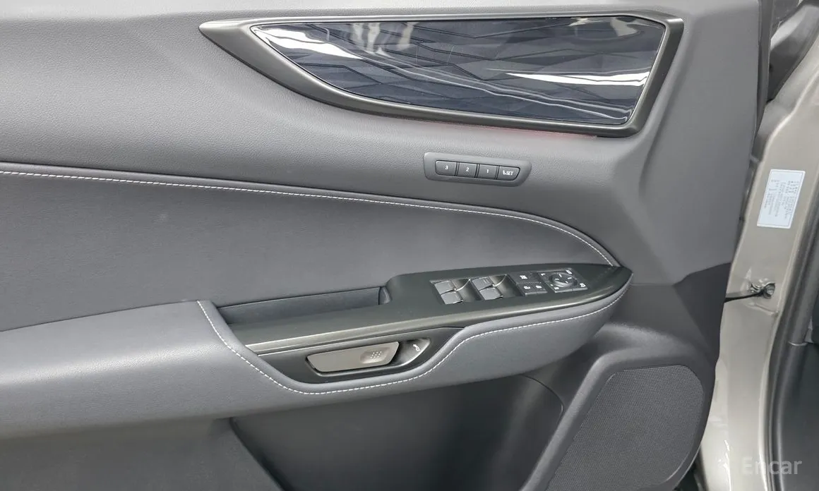 Фото 17 - Lexus NX