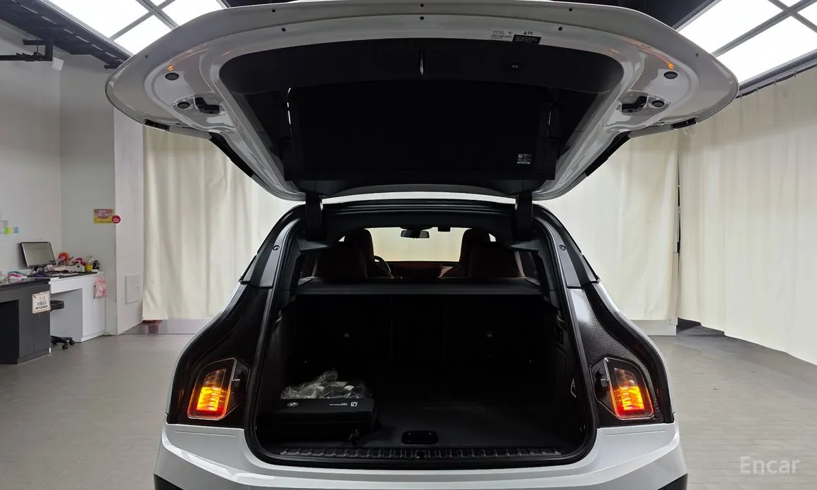 Фото 20 - BMW iX