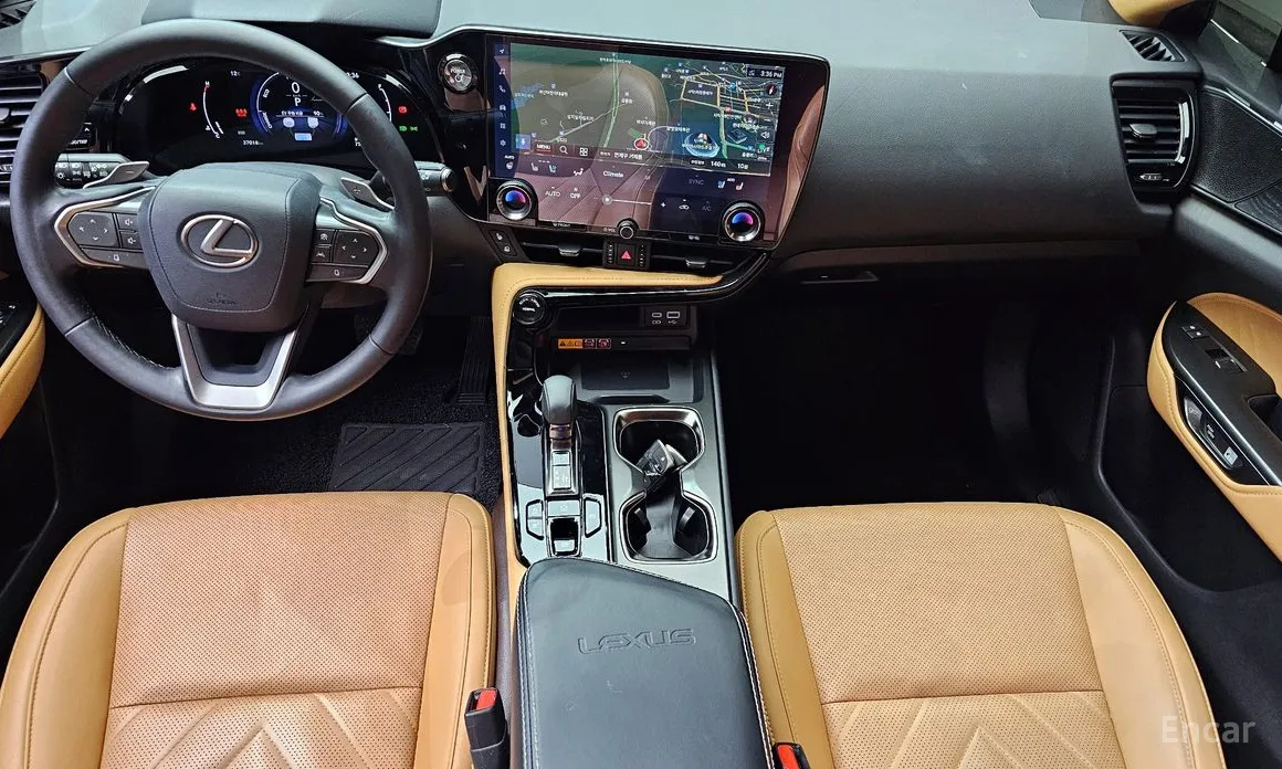 Фото 7 - Lexus NX