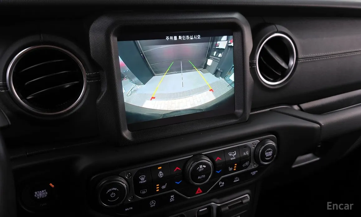 Фото 15 - Jeep Wrangler