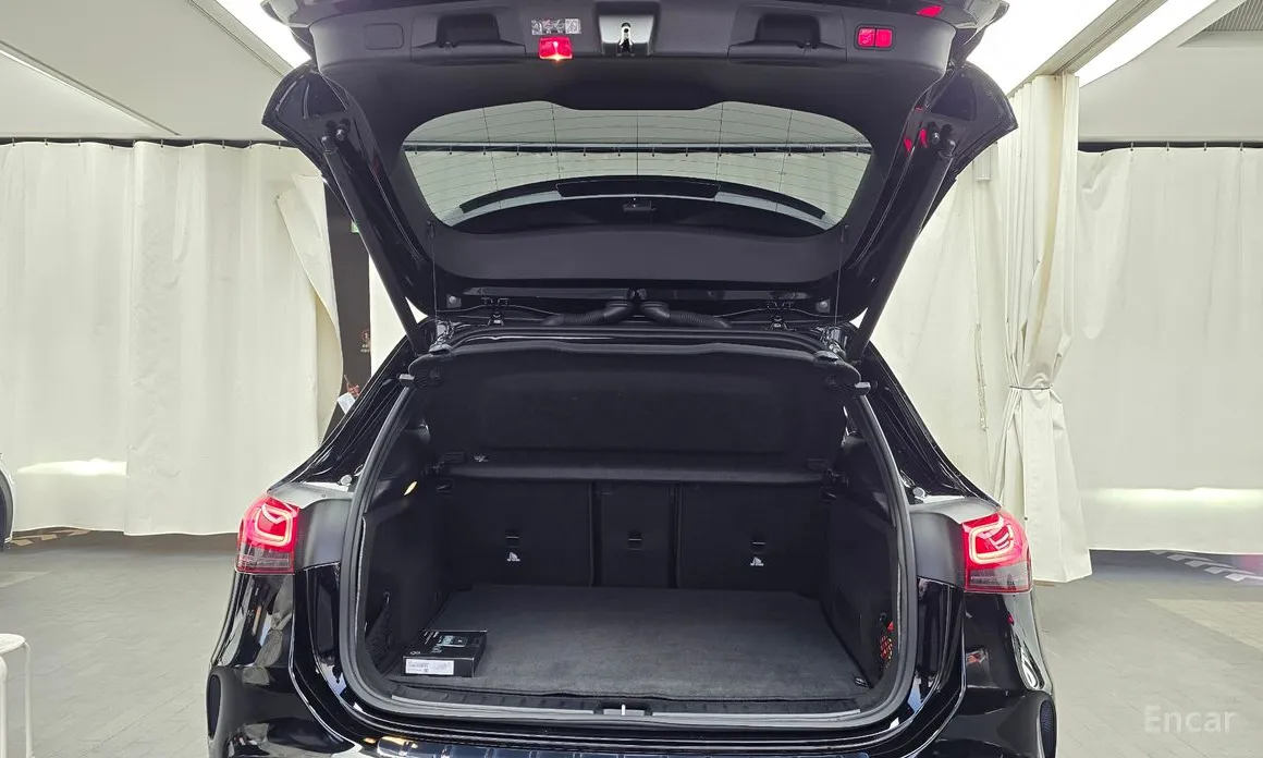 Фото 20 - Mercedes-Benz EQA